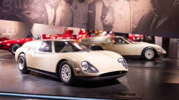 Alfa Romeo Scarabeo прототип, по дизайн на Джузепе Бусо